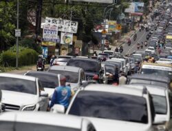 Puncak Padat, One Way Arah Jakarta Berlaku Sampai saat ini Sore Ini