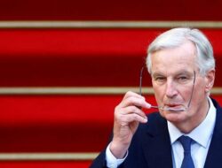 Michel Barnier Dilantik Jadi PM Tertua Prancis