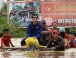 Bencana Banjir Rendam 8 Kecamatan di Maros, Tinggi Air Sampai sekarang Satu Meter