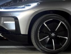 Pemerintah China Larang Produsen Kendaraan Pribadi Pakai Istilah ‘Autonomous’