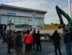 Polisi dan Ormas Terlibat Bentrok saat Eksekusi Lahan di Makassar