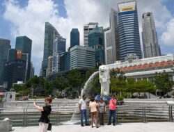 Biaya Hidup Makin Berat Hantui Warga Jelang Pemungutan Suara Rakyat Singapura 2025