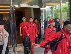 Tim nasional Indonesia ke Jepang Naik Pesawat Bergambar Pokemon