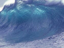 Gempa-Gelombang Besar Rusia, Peringatan Gelombang Laut Tinggi di San Fransisco