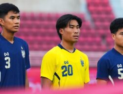 Thailand U-23 Mengheningkan Cipta Sebelum Kickoff Lawan Indonesia