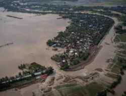 BMKG Beri Peringatan Cuaca Ekstrem di Selatan Jawa dan Bali