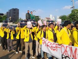 Unjuk Rasa BEM UI di Gedung Dewan Perwakilan Rakyat, 2.013 Aparat Gabungan Dikerahkan