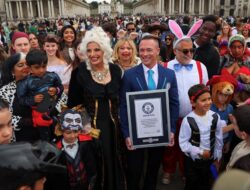 Ratusan Cosplayer Pecahkan Catatan Unggul Dunia Guinness di London