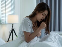 7 Trik Ampuh Atasi Batuk Kering yang Membandel Secara Alami