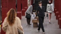 Denyut Perkotaan dalam Koleksi Metiers d’Art Chanel 2026