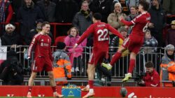 Liverpool Kerja Keras Bungkam Juru Kunci Wolves