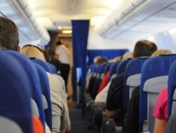 Pramugari Ungkap Mana Saja Pilihan Kursi Unggul di Pesawat