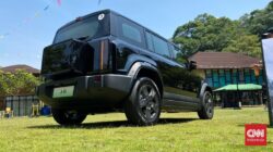 Viral Kendaraan Pribadi Listrik Chery J6 Terobos Bencana Banjir Setinggi Paha Orang Dewasa