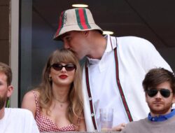 Travis Ada di Balik Sikap Taylor Swift Hadapi Tingkah Blake Lively