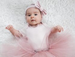10 Nama Bayi Perempuan Terinspirasi dari Langit, Menarik dan Punya Makna Indah : Okezone Women