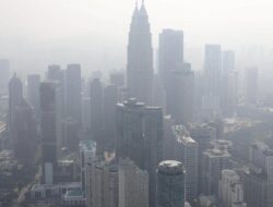 Kabut Asap Karhutla RI Kepung Singapura dan Malaysia, Ratusan Sekolah Ditutup