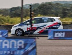 Persaingan Gelar Juara Kejurnas Drag Race Makin Memanas di Padang